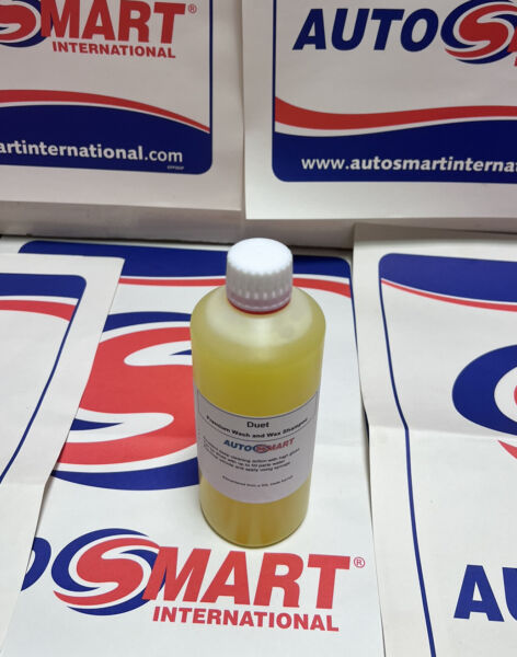 AutoSmart Car Cleaning Duet Shampoo Wash & Wax Safe 500 ML Chamois & Sponge